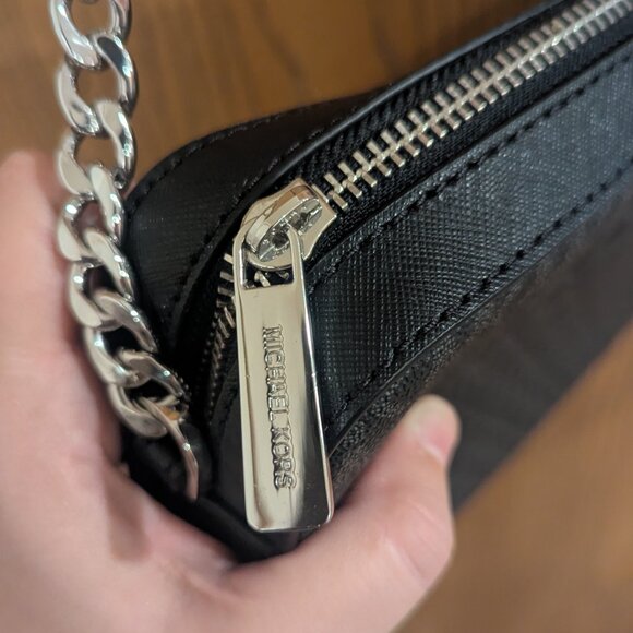 NWT Michael Kors Jet Set Large Logo Crossbody Bag with Silver Tone Hardware - Picture 2 of 9